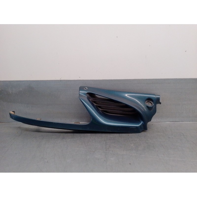 Recambio de rejilla delantera para renault megane i classic (la0/1_) 1.4 (la0e, la0v) referencia OEM IAM 7700834201 7701367995 I