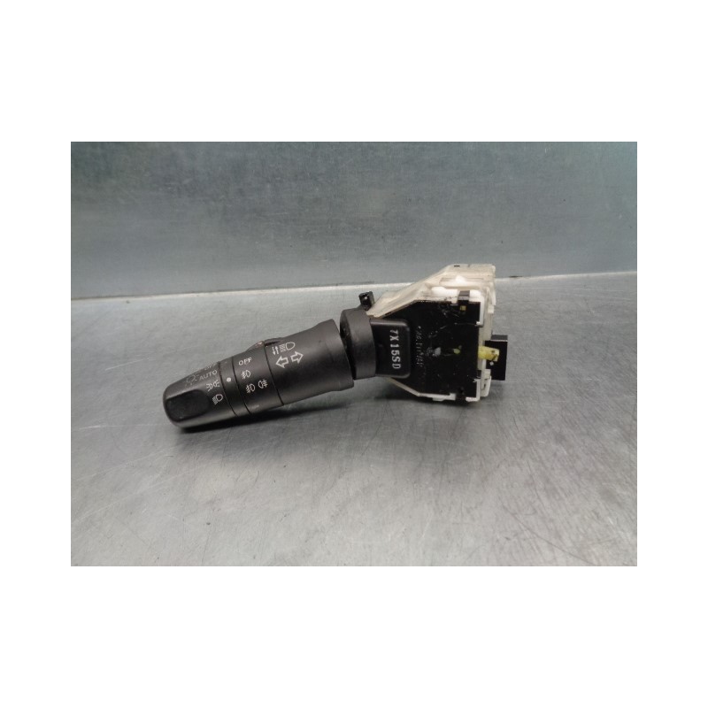 Recambio de mando luces para nissan tiida (c11x/sc11x) 1.5 dci turbodiesel cat referencia OEM IAM 25540EM00E 