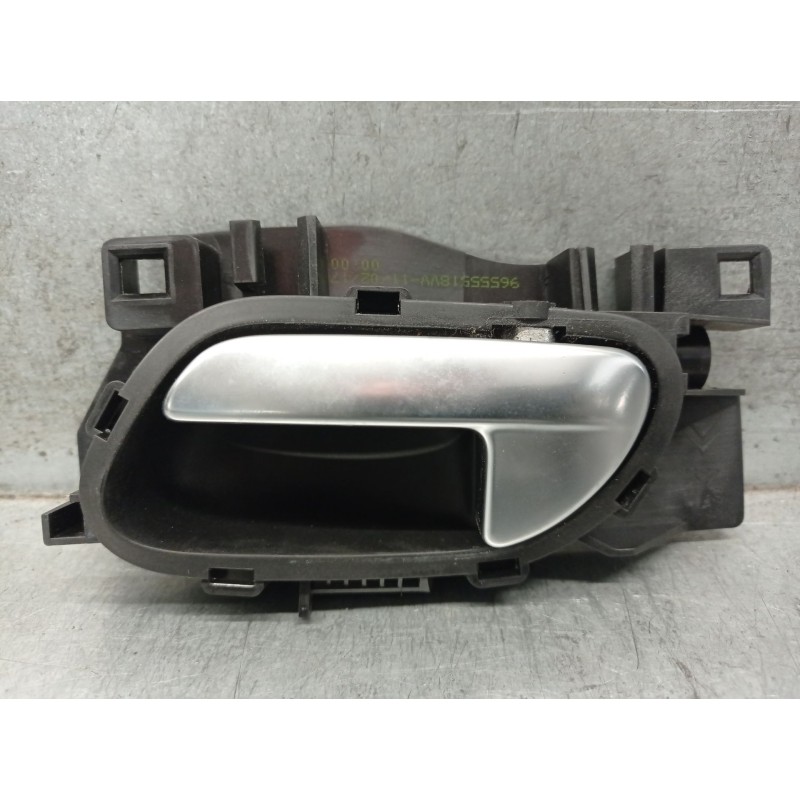 Recambio de maneta interior delantera izquierda para peugeot 2008 i (cu_) 1.2 thp 110 / puretech 110 referencia OEM IAM 96555518