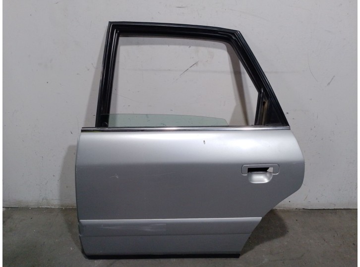 Replacement rear left door for Audi A6 C4 (4A2) 2.5 TDI OEM IAM reference 