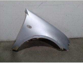 Recambio de aleta delantera derecha para mitsubishi l200 / triton (ka_t, kb_t) 2.5 di-d 4wd (kb4t) referencia OEM IAM 5220A818  