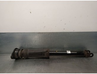 Recambio de amortiguador trasero izquierdo para hyundai i40 i (vf) 1.7 crdi referencia OEM IAM 553113Z780 553113Z780 SACHS