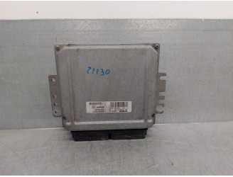 Recambio de centralita motor uce para renault megane i coach (da0/1_) 2.0 16v referencia OEM IAM 8200214973  S118301113B SIEMENS