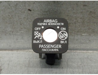 Recambio de interruptor para toyota auris station wagon (_e18_) 1.8 hybrid (zwe186_) referencia OEM IAM 6906502010 6906502010 