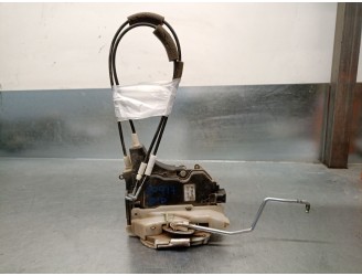 Recambio de cerradura puerta delantera derecha para mitsubishi l200 / triton (ka_t, kb_t) 2.5 di-d 4wd (kb4t) referencia OEM IAM