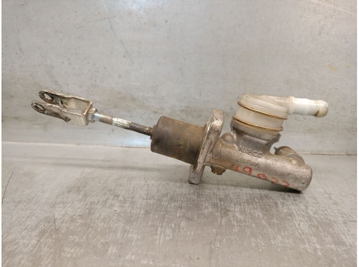 Recambio de bomba embrague para nissan cabstar 01.04 3.0 diesel referencia OEM IAM 30610MB400 30610MB400 