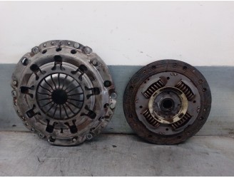Replacement clutch kit for Ford Focus I (DAW, DBW) 1.8 Turbo DI / TDDi OEM IAM reference 323049910 1252581 LUK
