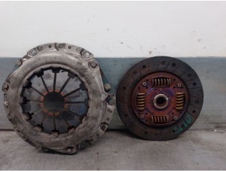 Recambio de kit embrague para kia cee´d hatchback (ed) 1.6 referencia OEM IAM 4130023130 4110023135 