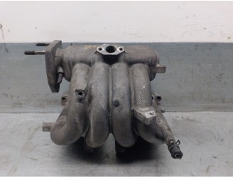 Recambio de colector admision para hyundai getz (tb) 1.1 referencia OEM IAM 2831002801 2831002801 