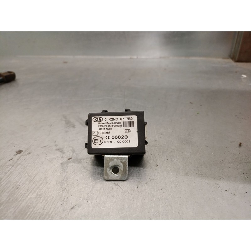 Recambio de modulo electronico para kia carens ii monospace (fj) 1.6 referencia OEM IAM 0K2NC677B0  F005V00143 - BOSCH