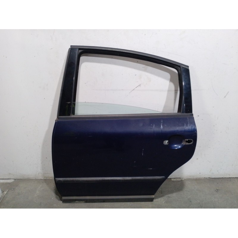 Recambio de puerta trasera izquierda para volkswagen passat b5 (3b2) 1.9 tdi referencia OEM IAM 3B5833051AB  