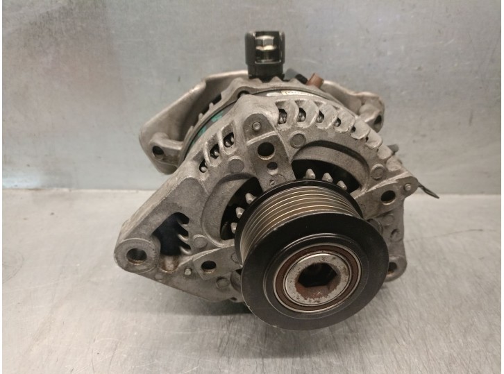 Replacement alternator for Honda HR-V (RU) 1.6 i-DTEC (RU8) OEM IAM reference MS1042118280 DENSO