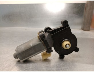 Recambio de motor elevalunas trasero derecho para bmw 3 (e46) 318 i referencia OEM IAM 67628362065  