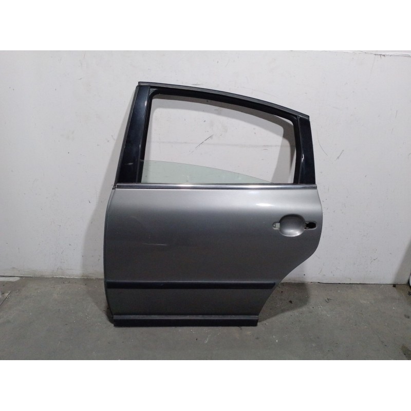 Recambio de puerta trasera izquierda para volkswagen passat b5.5 (3b3) 1.9 tdi referencia OEM IAM 3B5833051AB  