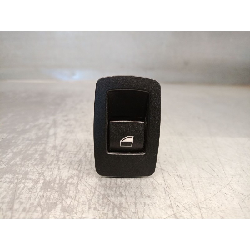 Recambio de mando elevalunas trasero izquierdo para bmw 1 (f20) 116 i referencia OEM IAM 920810603  