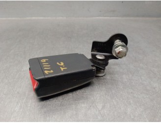 Recambio de enganche cinturon para mitsubishi mirage / space star vi hatchback (a0_a) 1.0 (a05a) referencia OEM IAM 7000D487XA  