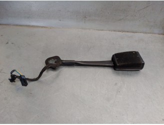 Recambio de enganche cinturon para skoda octavia iii (5e3, nl3, nr3) 1.6 tdi referencia OEM IAM 5G3857755B  