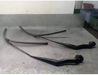 Recambio de brazo limpia delantero derecho para renault grand scénic iv (r9_) 1.3 tce 140 referencia OEM IAM 288862150R 28886215