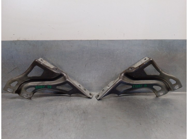 Recambio de bisagra capot para audi q3 (8ub, 8ug) 2.0 tdi quattro referencia OEM IAM 8U0821136  8U0821135