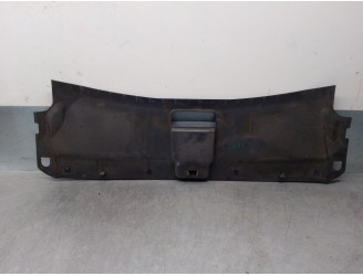 Recambio de molduras delanteras para audi q3 (8ub, 8ug) 2.0 tdi quattro referencia OEM IAM 8U0807081B  