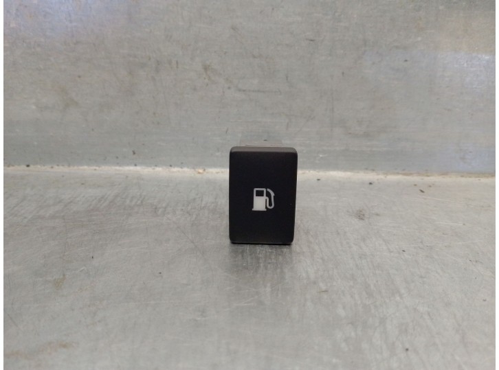 Replacement switch for Toyota C-HR (_X1_) 1.8 Hybrid (ZYX10_, ZYX11_) OEM IAM reference 15D936 