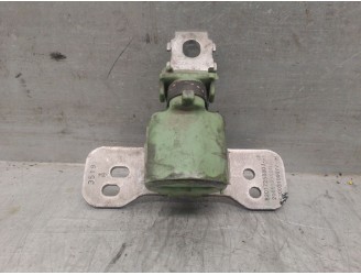 Replacement engine mount for Renault Grand Scénic IV (R9_) 1.3 TCe 140 OEM IAM reference 8201725880 