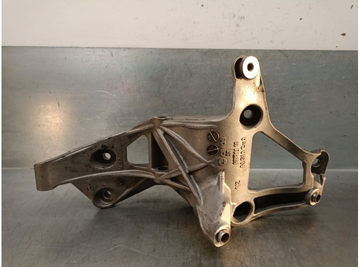 Replacement engine mount for BMW 1 (F20) 116i OEM IAM reference 64557603346 64557603346 