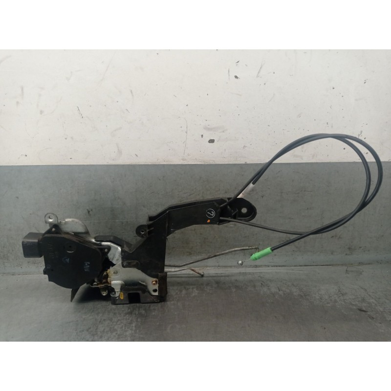 Recambio de cerradura puerta delantera derecha para toyota avensis verso (amc20l) referencia OEM IAM 6903044100 6903044100 