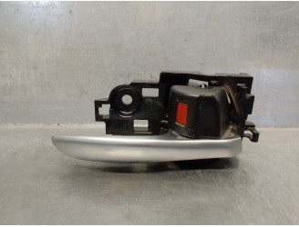 Recambio de maneta interior trasera derecha para toyota c-hr (_x1_) 1.8 hybrid (zyx10_, zyx11_) referencia OEM IAM 69273F4010  