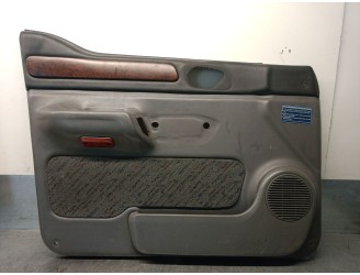 Recambio de guarnecido puerta delantera izquierda para ssangyong musso (fj) 2.3 tdic a las 4 ruedas referencia OEM IAM 722010500