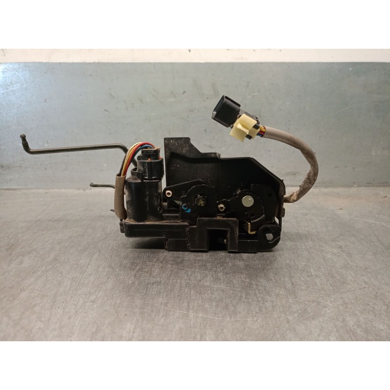 Recambio de cerradura puerta delantera izquierda para hyundai getz (tb) 1.3 referencia OEM IAM 813101C010  