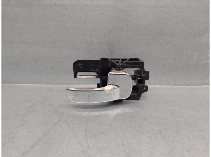 Replacement right front interior door handle for Nissan Qashqai / Qashqai +2 I (J10, NJ10, JJ10E) 1.5 dCi OEM IAM reference 8