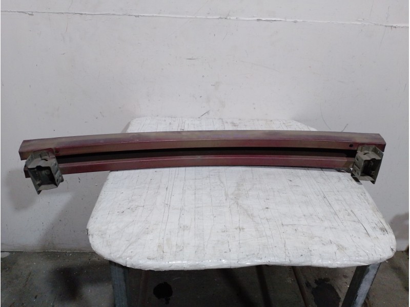 Recambio de refuerzo paragolpes delantero para nissan almera ii hatchback (n16) 2.2 di referencia OEM IAM 620367M031  