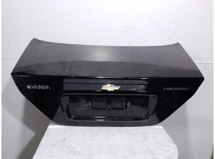 Recambio de porton trasero para chevrolet evanda 2.0 referencia OEM IAM 96404717 