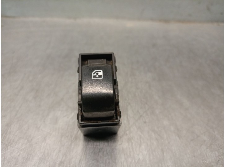 Recambio de mando elevalunas trasero izquierdo para chevrolet evanda 2.0 referencia OEM IAM 5240050 