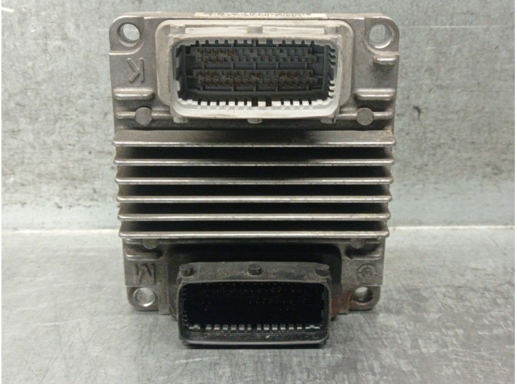 Recambio de centralita motor uce para chevrolet evanda 2.0 referencia OEM IAM 12211619 MR140 DELPHI