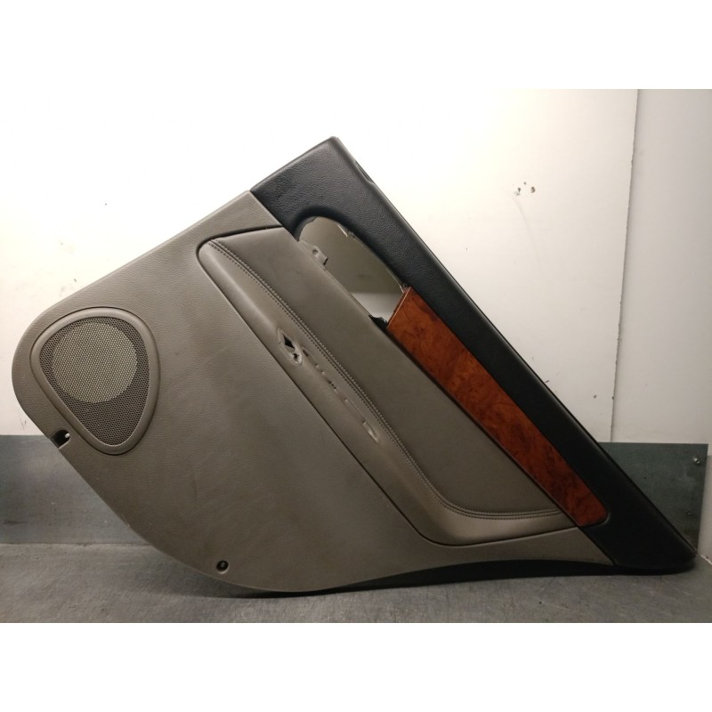 Recambio de guarnecido puerta trasera derecha para chevrolet evanda 2.0 referencia OEM IAM 96405380  