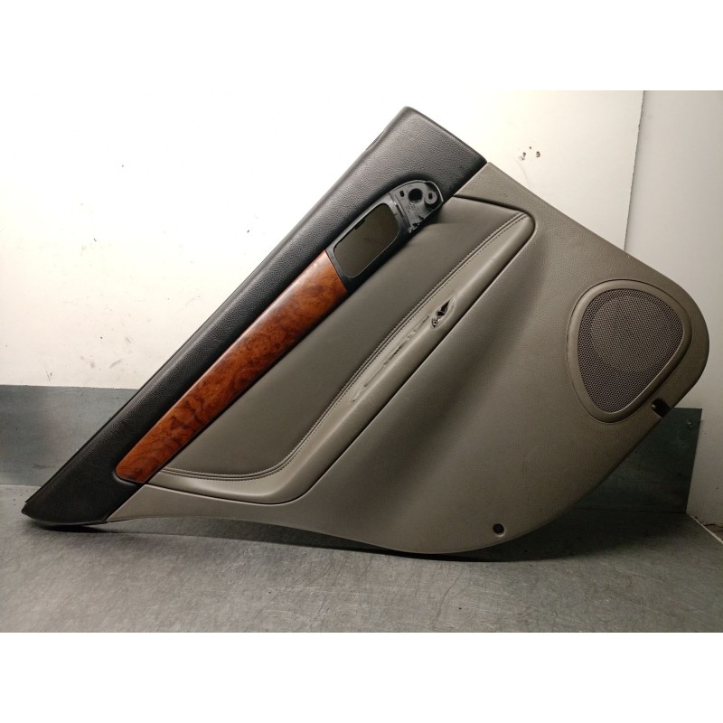 Recambio de guarnecido puerta trasera izquierda para chevrolet evanda 2.0 referencia OEM IAM 96405377  