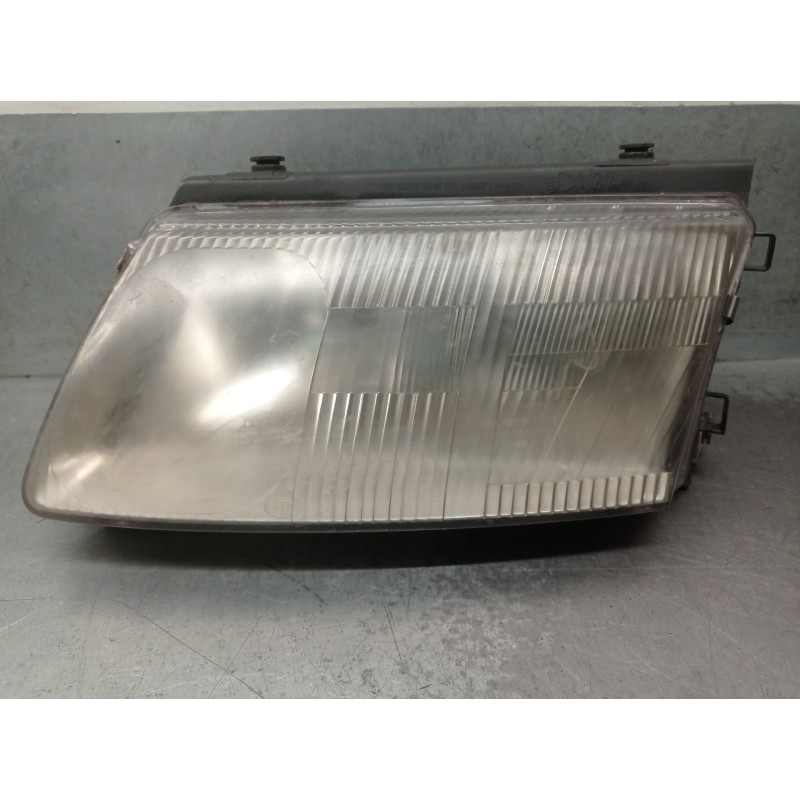 Recambio de faro izquierdo para volkswagen passat b5 (3b2) 1.9 tdi referencia OEM IAM 3B0941017K 3B0941017K HELLA