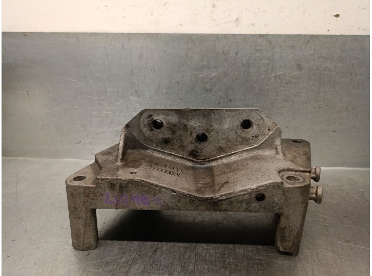 Replacement engine mount for Fiat Grande Punto (199_) 1.3 D Multijet OEM IAM reference 55198565 55198565 