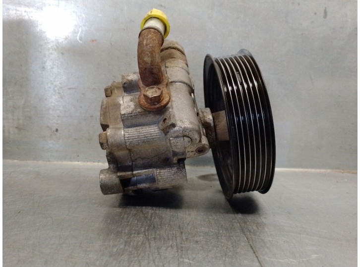 Recambio de bomba servodireccion para toyota avensis verso (amc20l) referencia OEM IAM 4431042070 4431042070 