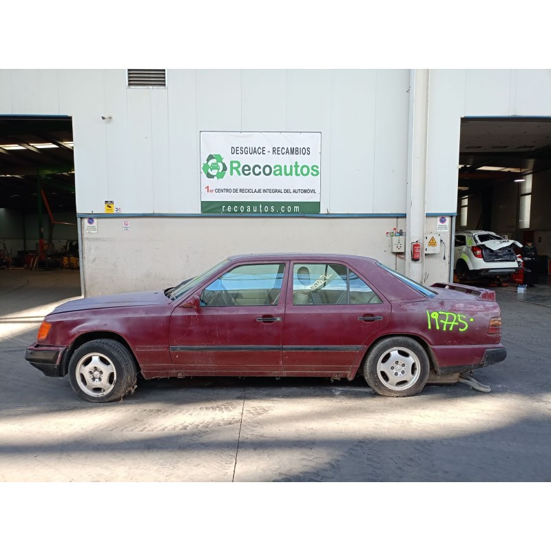 mercedes-benz clase e (w124) berlina del año 1987