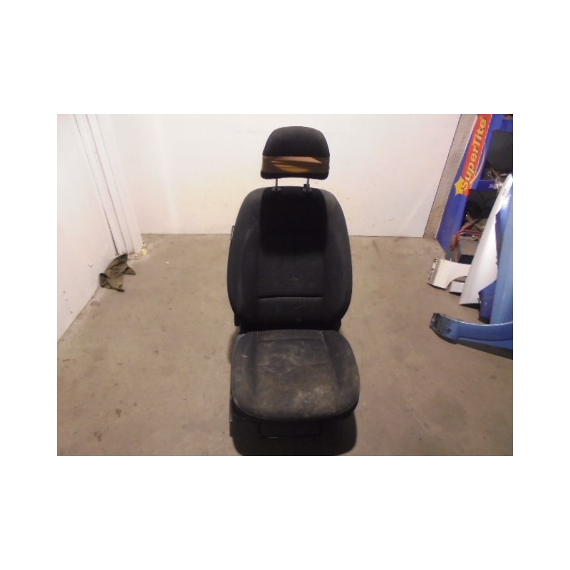 Recambio de asiento delantero derecho para hyundai ix20 gl classic referencia OEM IAM  TELA NEGRA 5 PUERTAS