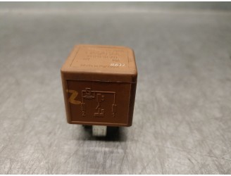 Recambio de rele para jaguar xj6/12 3.2 cat referencia OEM IAM LJA6703AA  