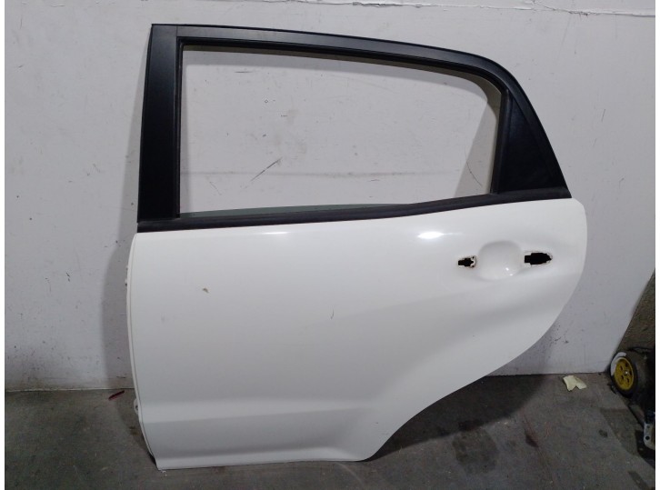 Replacement rear left door for SsangYong Korando (CK) 2.0 e-XDi OEM IAM reference 