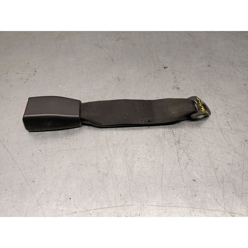 Recambio de enganche cinturon para ssangyong korando (ck) 2.0 e-xdi referencia OEM IAM 7565034000LBA  