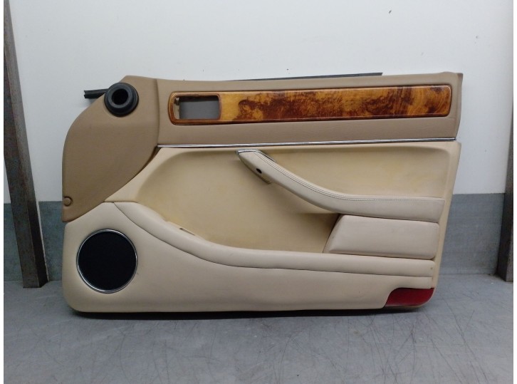 Recambio de guarnecido puerta delantera derecha para jaguar xj6/12 3.2 cat referencia OEM IAM C2C15233ADZ C2C15233ADZ 