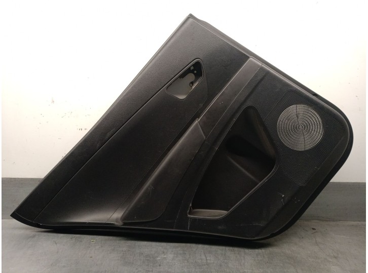 Recambio de guarnecido puerta trasera izquierda para ssangyong korando (ck) 2.0 e-xdi referencia OEM IAM 7320134032 