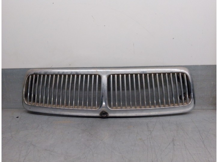 Recambio de rejilla delantera para jaguar xj6/12 3.2 cat referencia OEM IAM C2C31687 C2C36778XXX 