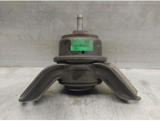 Replacement engine mount for Kia Sportage III (SL) 1.6 GDi OEM IAM reference 218102Y500 218102Y500 